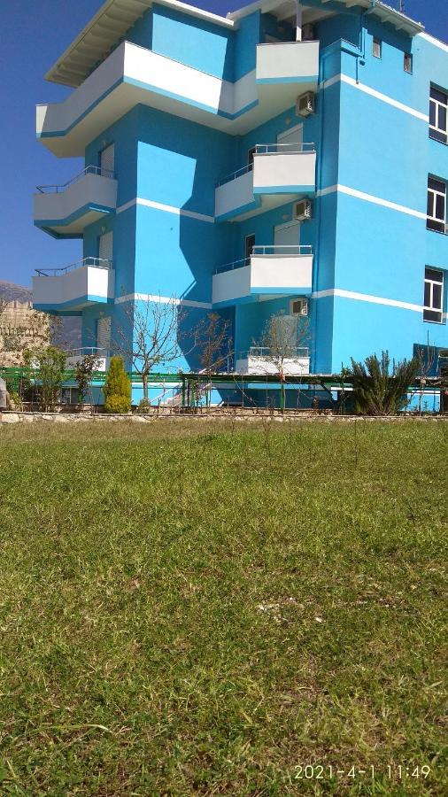 Hotel Emi 3*