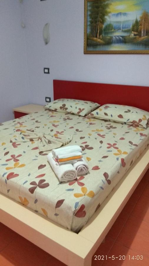 Hotel Emi Hotel 3*