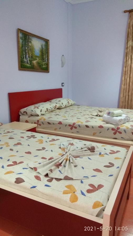 Hotel Emi Hotel 3*